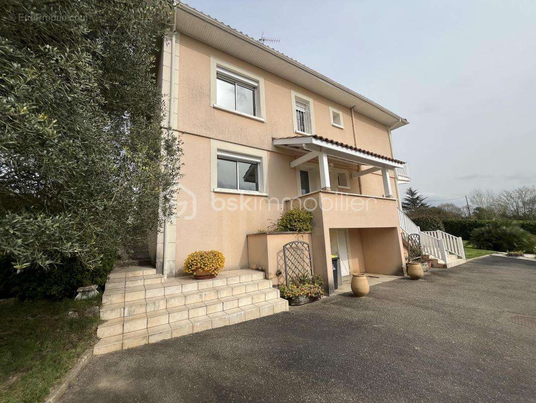 Maison à SAINTE-BAZEILLE