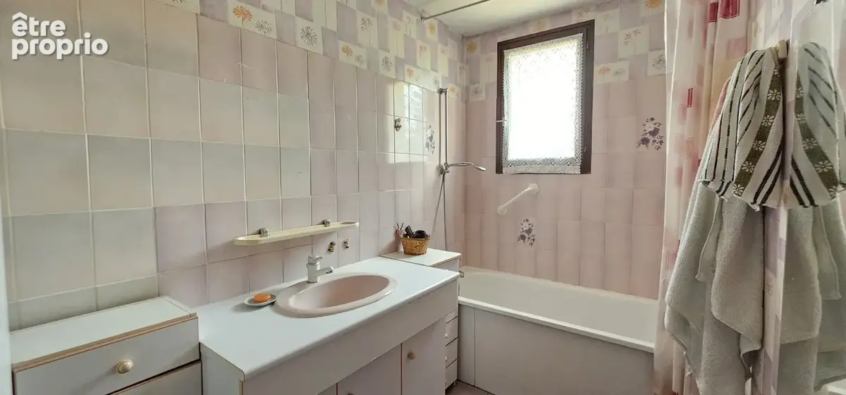 Maison de plain-pied avec jardin arboré - Joué-lès-Tours - photo 8