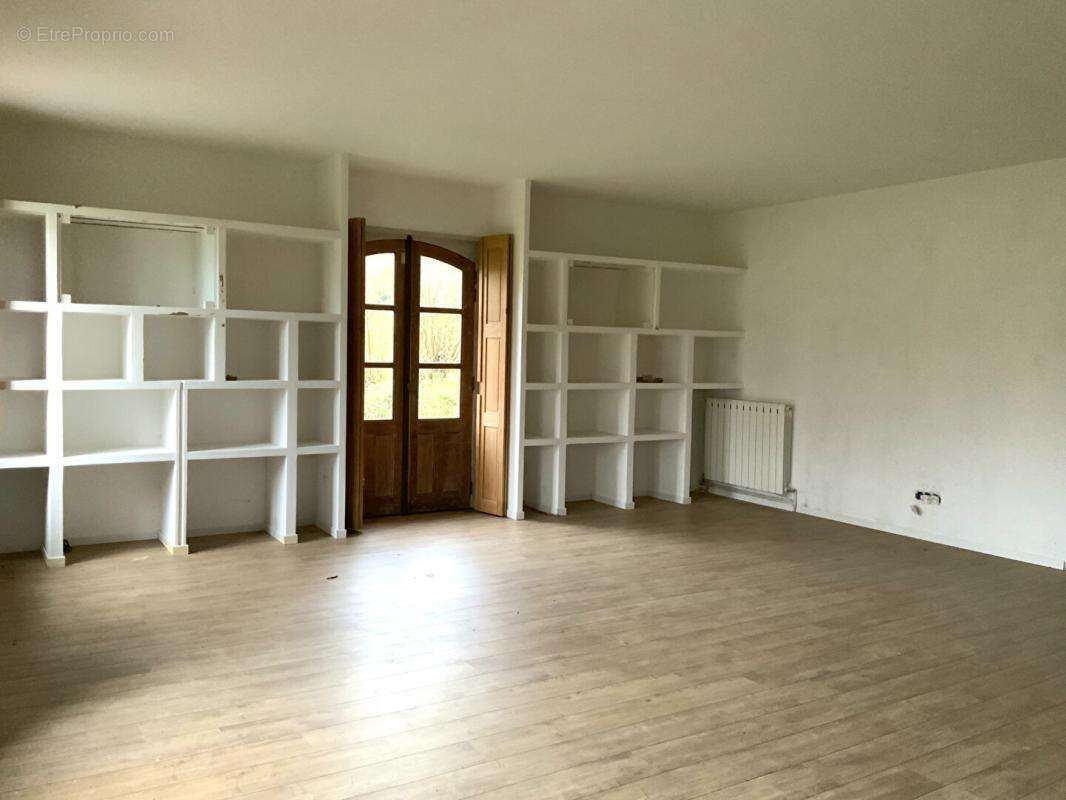 Maison à MORET-SUR-LOING