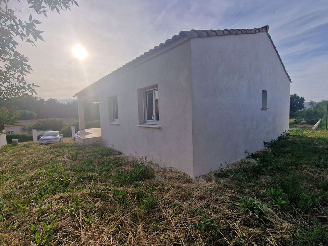 Maison à ALLEGRE-LES-FUMADES