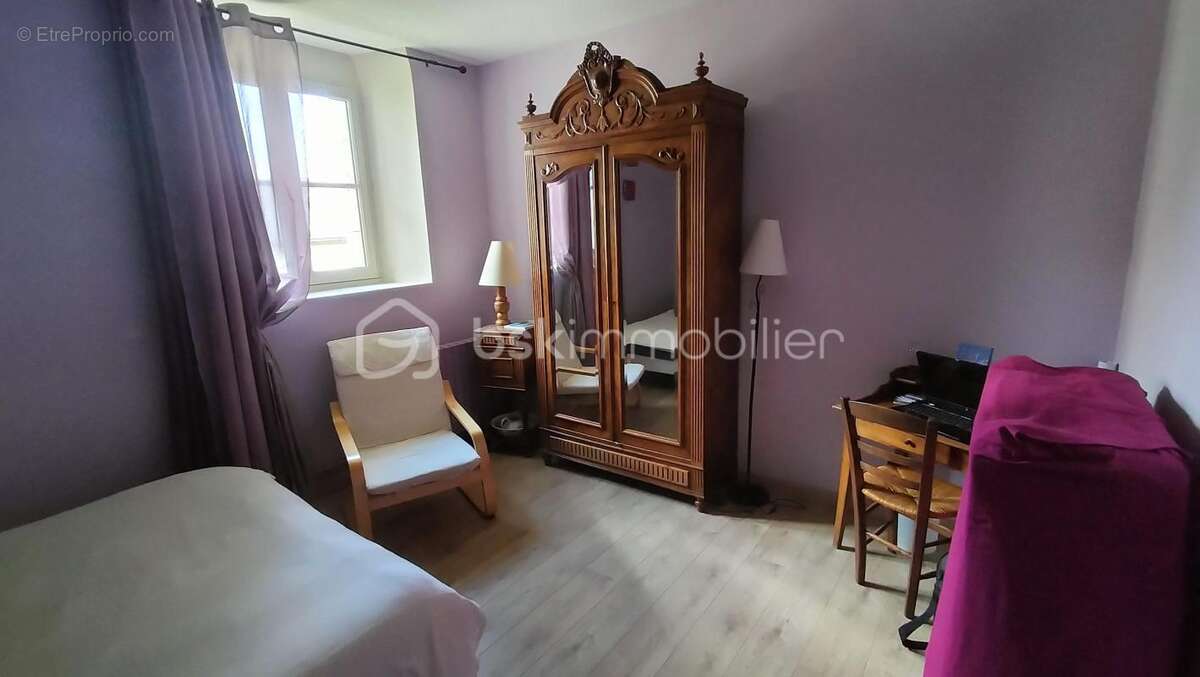 Maison à CHENEHUTTE-TREVES-CUNAULT