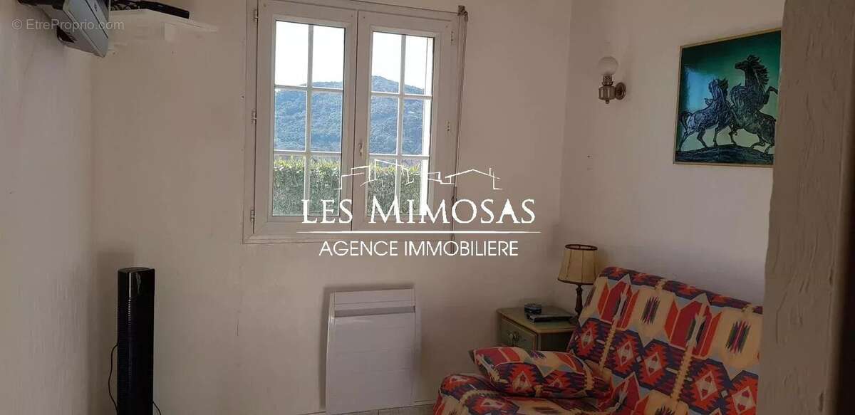 Maison à LE MUY