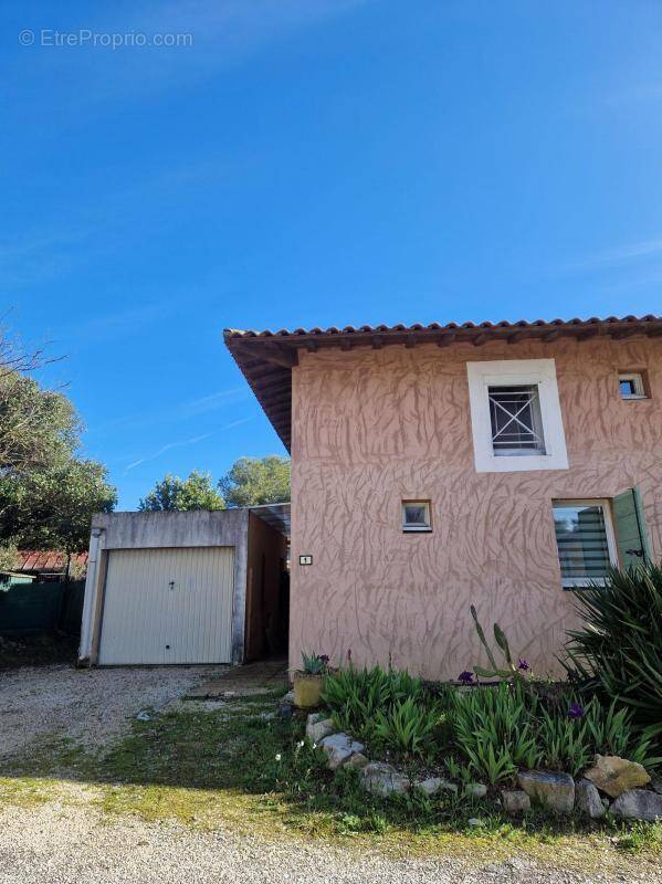 Maison à NIMES