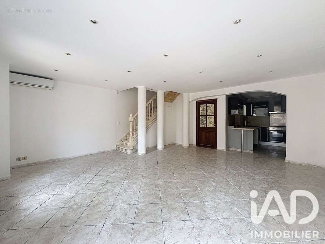 Photo 3 - Maison à MARSEILLE-13E