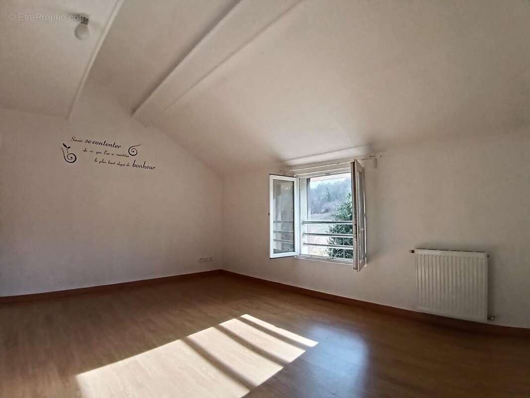 Appartement 111 m² à La Ferte-Sous-Jouarre  - photo 4