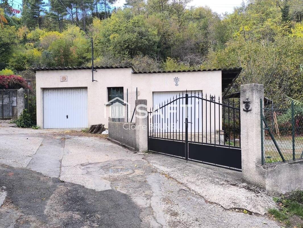 Photo 1 - Maison à ROBIAC-ROCHESSADOULE