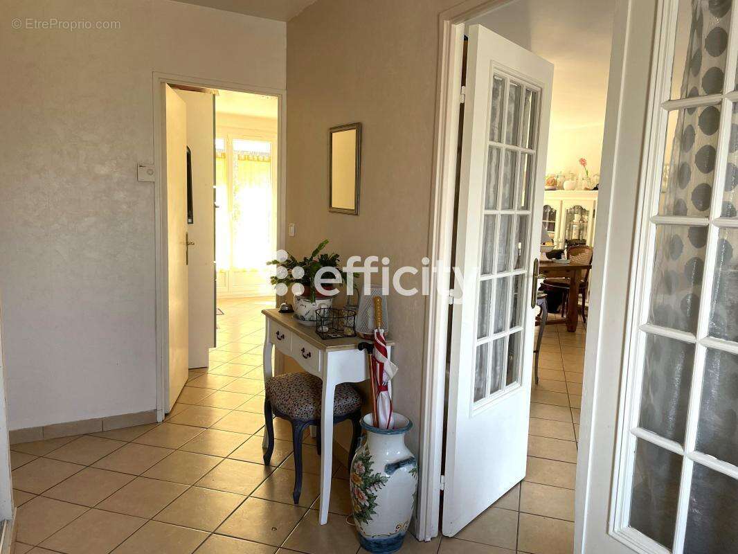 Maison à RONQUEROLLES