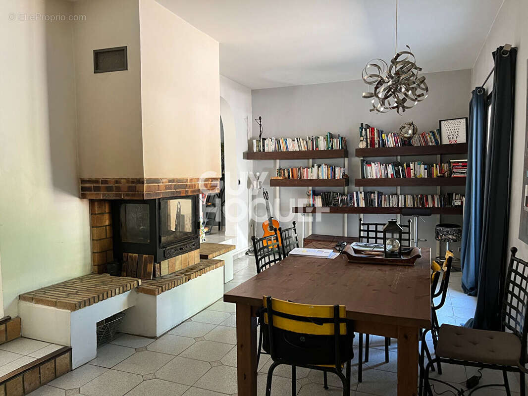 Maison à MALESHERBES