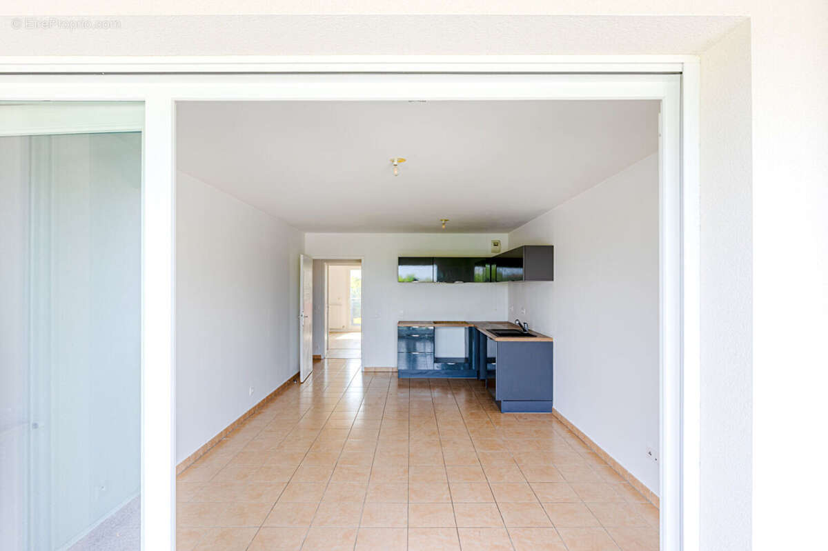 Appartement à SARTROUVILLE