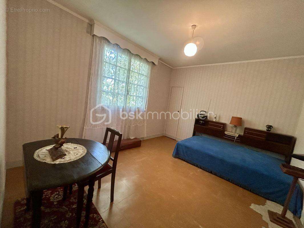 Maison à MONTEREAU-FAULT-YONNE