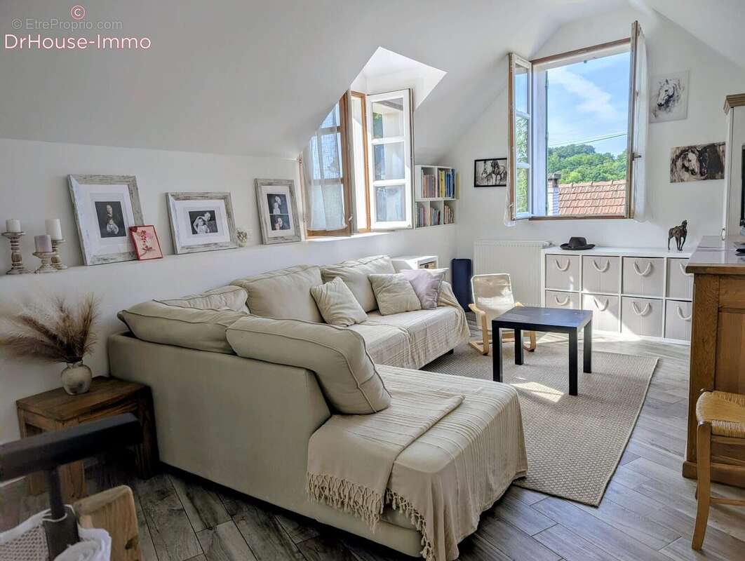 Maison 112 m² à Nesles-La-Vallee  - photo 15