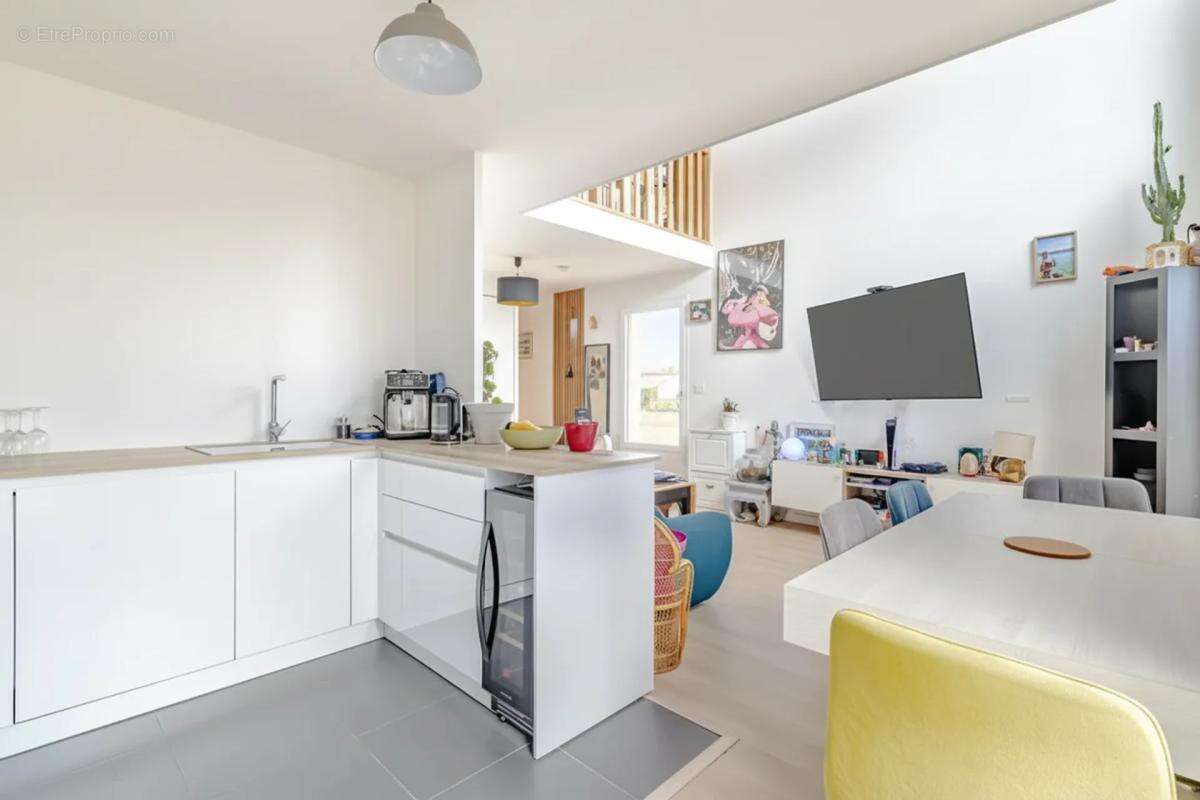 Appartement à COLOMBES