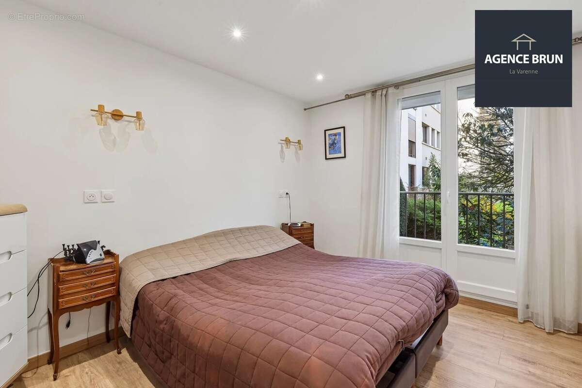 Appartement à SAINT-MAUR-DES-FOSSES