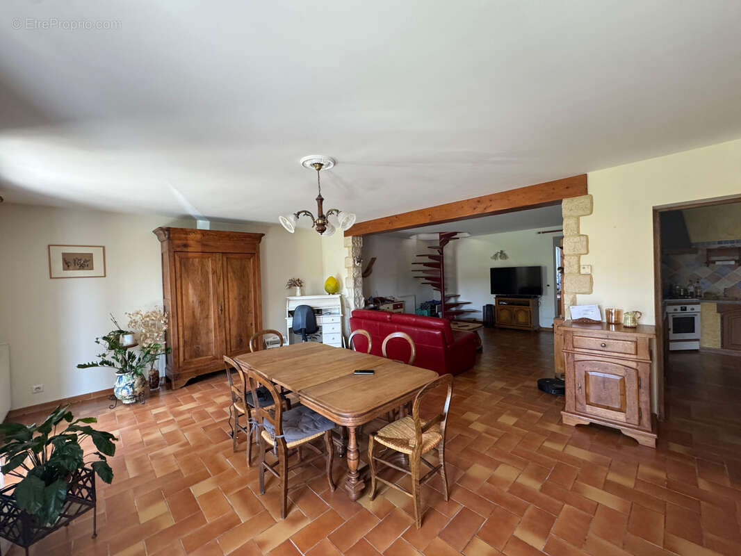Maison à UZES