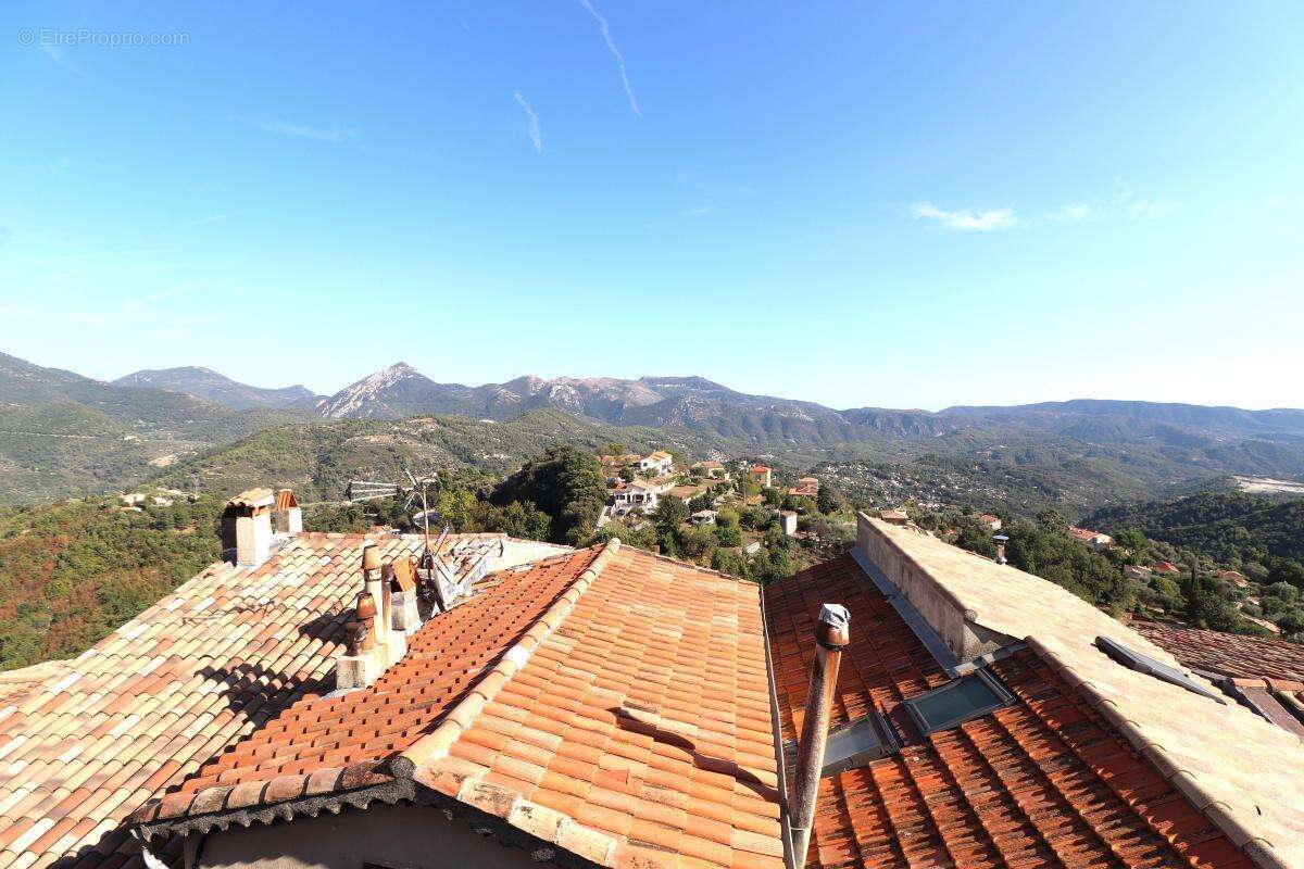 Maison à BERRE-LES-ALPES