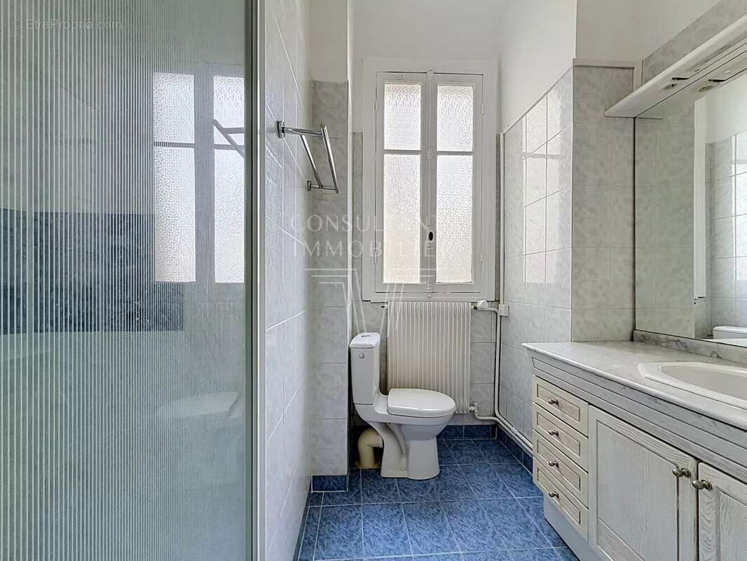 Voie privée - etage élevé - balcons - 2 chambres - - photo 11