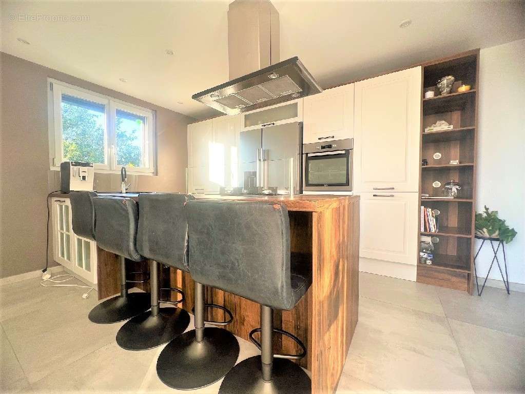 Maison à VIUZ-LA-CHIESAZ