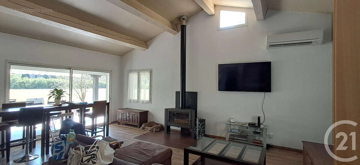 Maison à SAINT-CYPRIEN