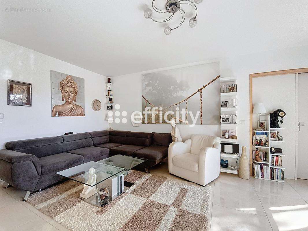 Appartement à SAINT-GRATIEN