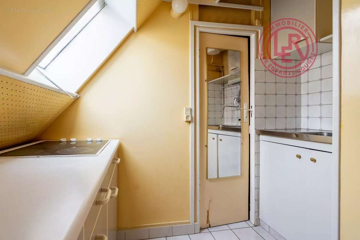 Appartement à PARIS-3E