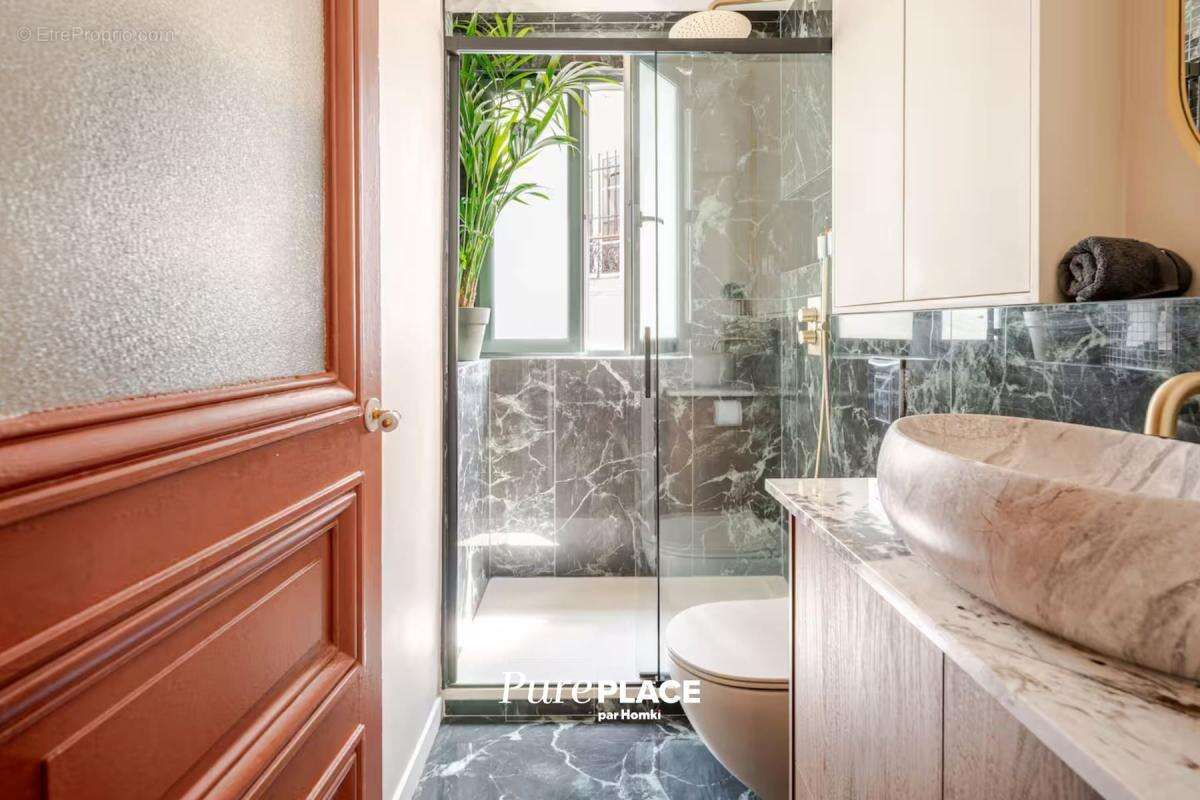 Appartement à PARIS-9E