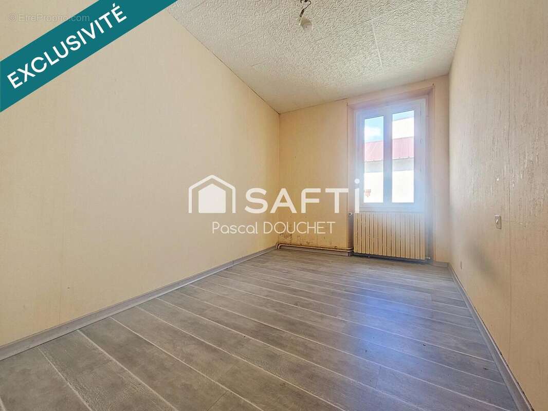 Maison 126 m² à Dormans  - photo 4