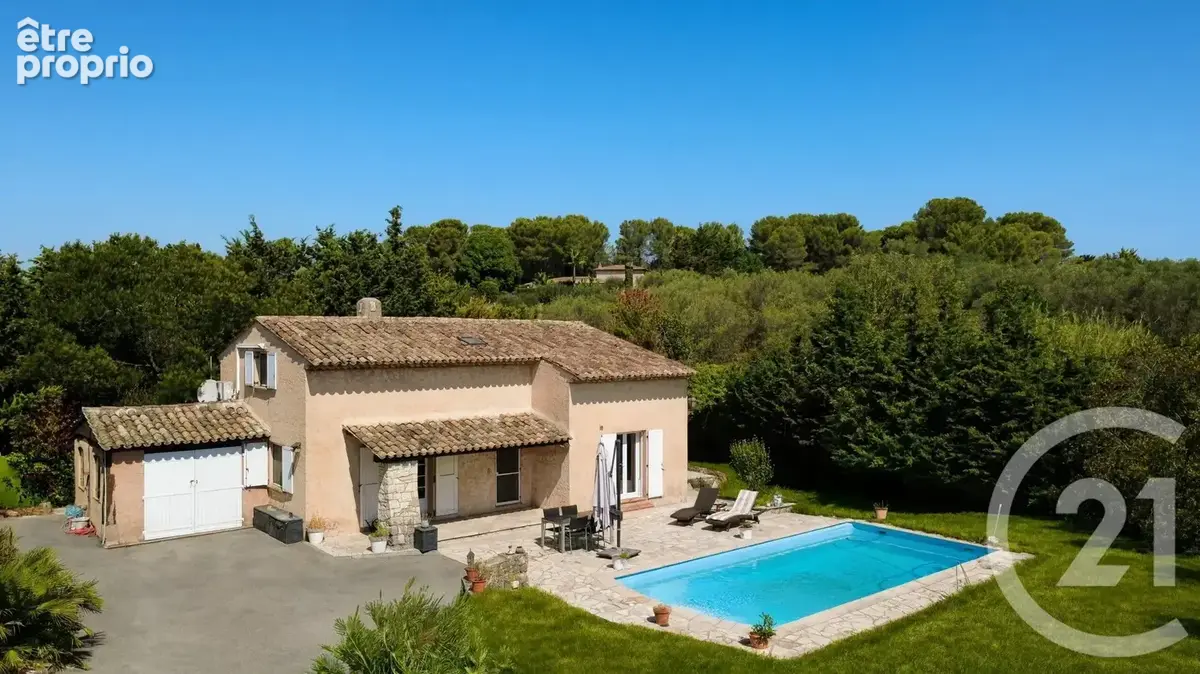 Maison à MOUANS-SARTOUX