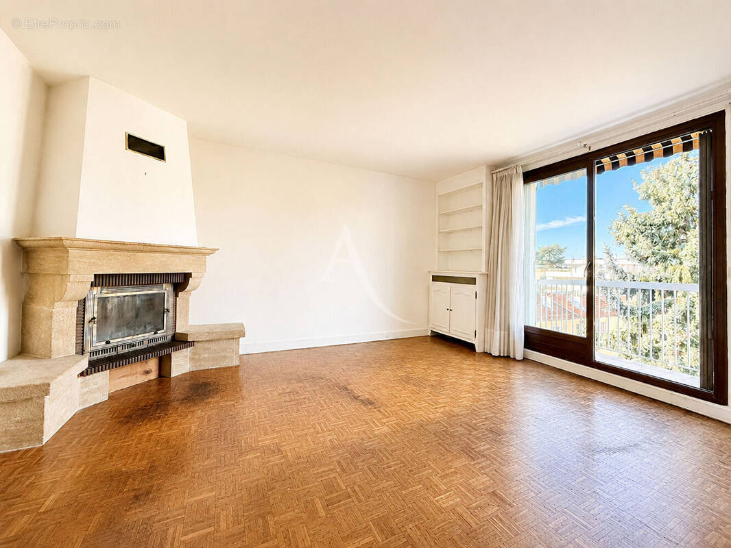 Photo Appartement à Nogent-Sur-Marne au prix de 499 000€