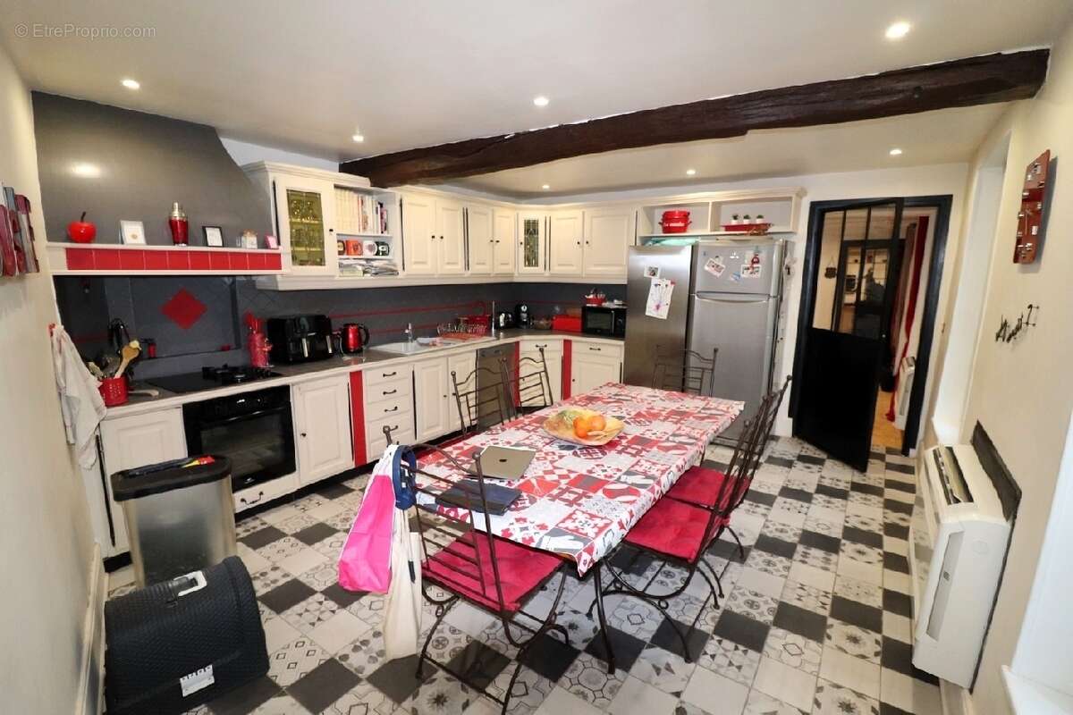 Maison à VERT-EN-DROUAIS