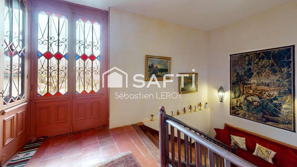 Maison 280 m² à Larrazet  - photo 6