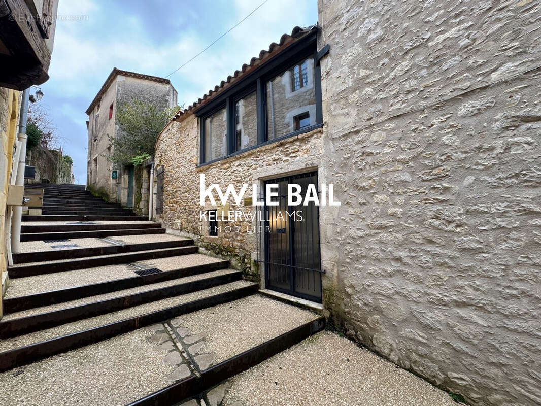 Maison à PUY-L'EVEQUE