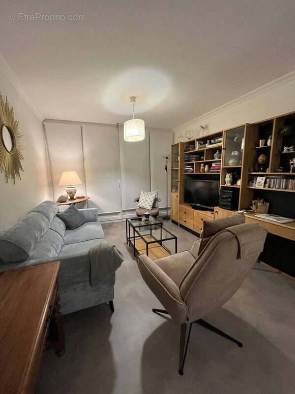 Appartement à MONT-SAINT-AIGNAN