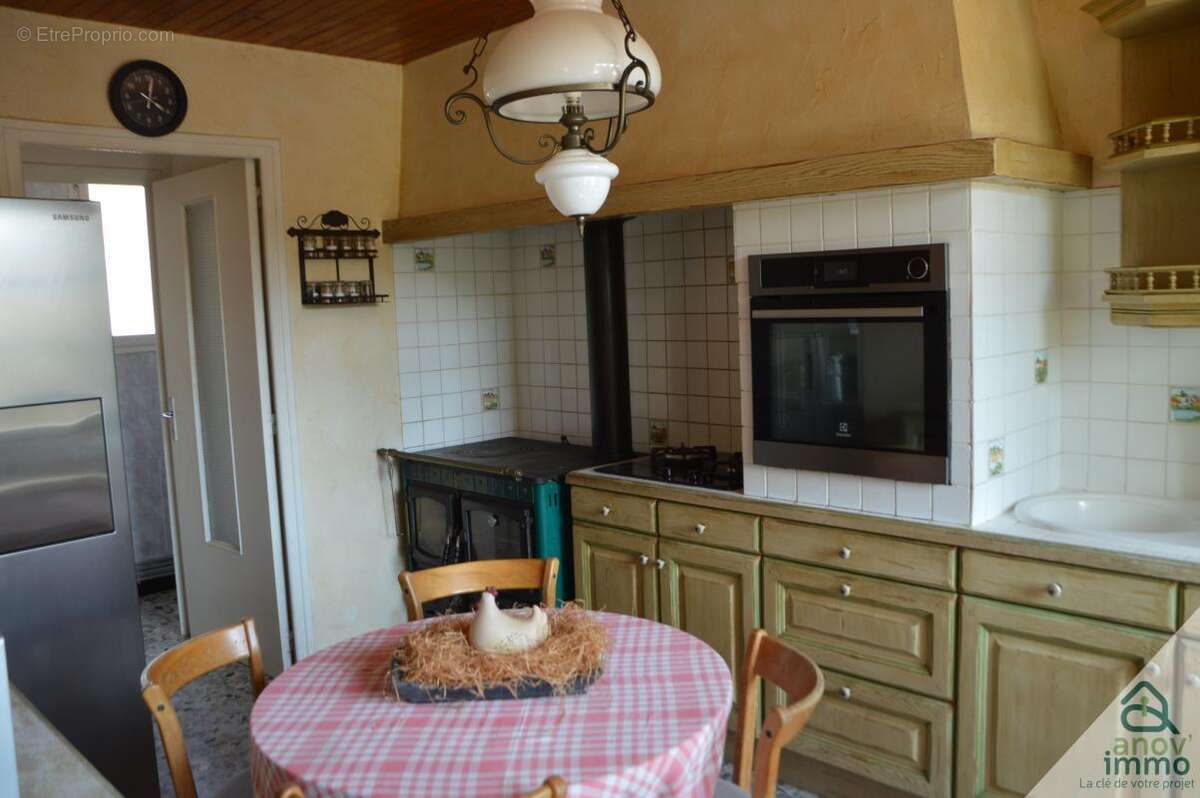 Maison à CHARBONNAT