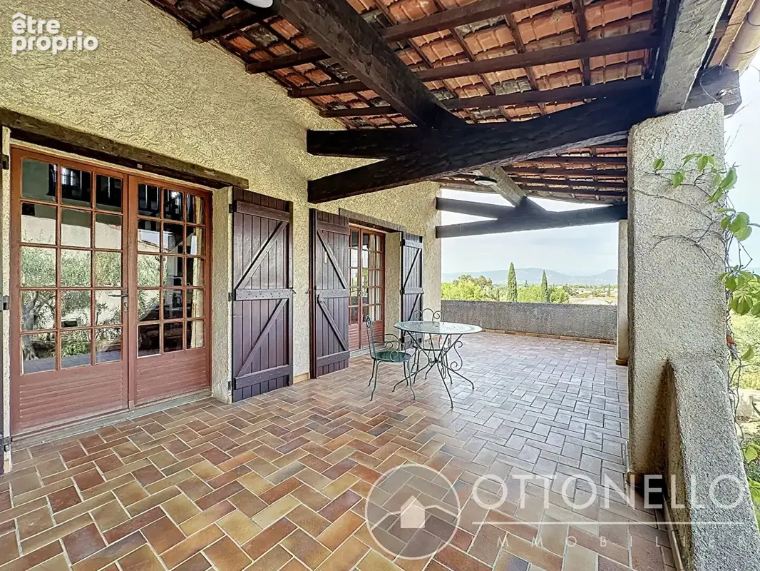 Maison Roquebrune Sur Argens 5 pièces 92.26 m2 sur 567 m2 de terrain avec terrasse, garage et sous-sol - photo 5