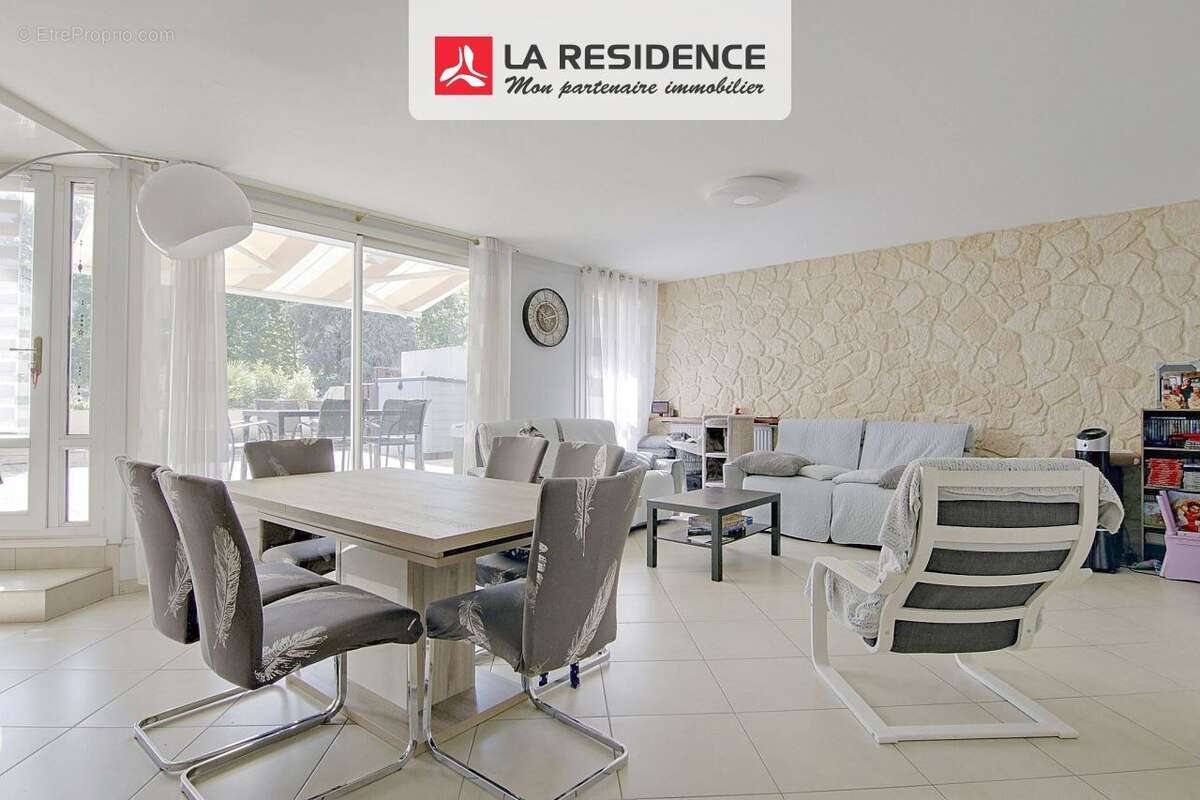 Appartement à TAVERNY