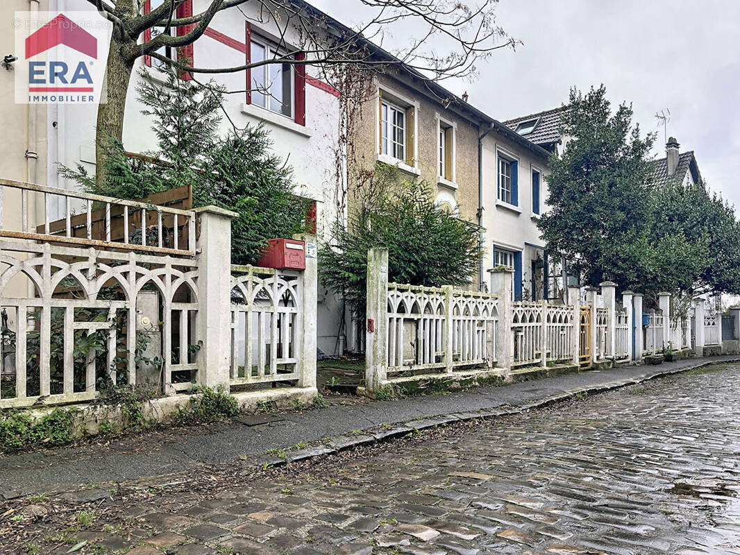 Maison à IVRY-SUR-SEINE