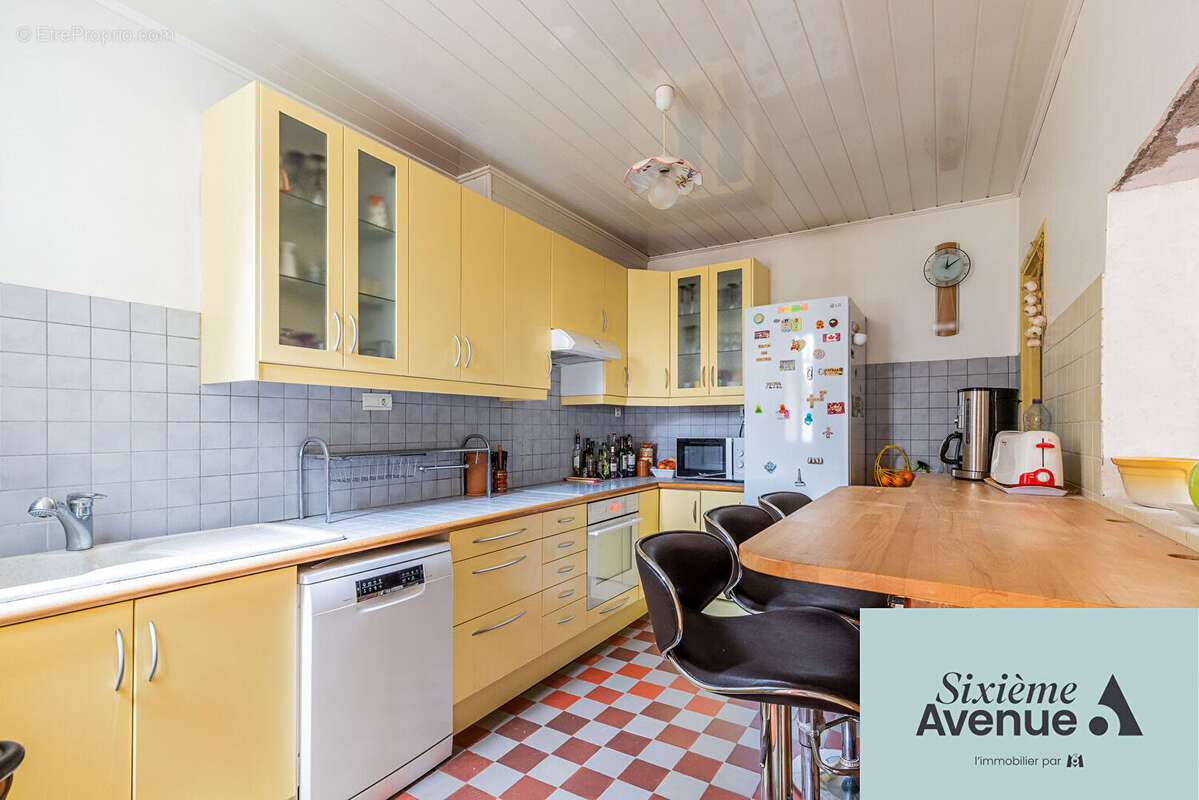 Maison à SAVIGNY-SUR-ORGE