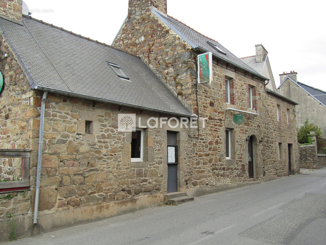 Maison à LEZARDRIEUX