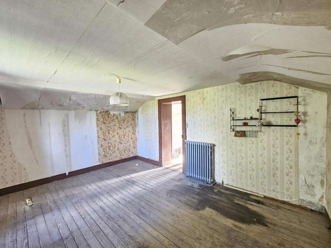 20250911_172946 - Maison à LES FORGES