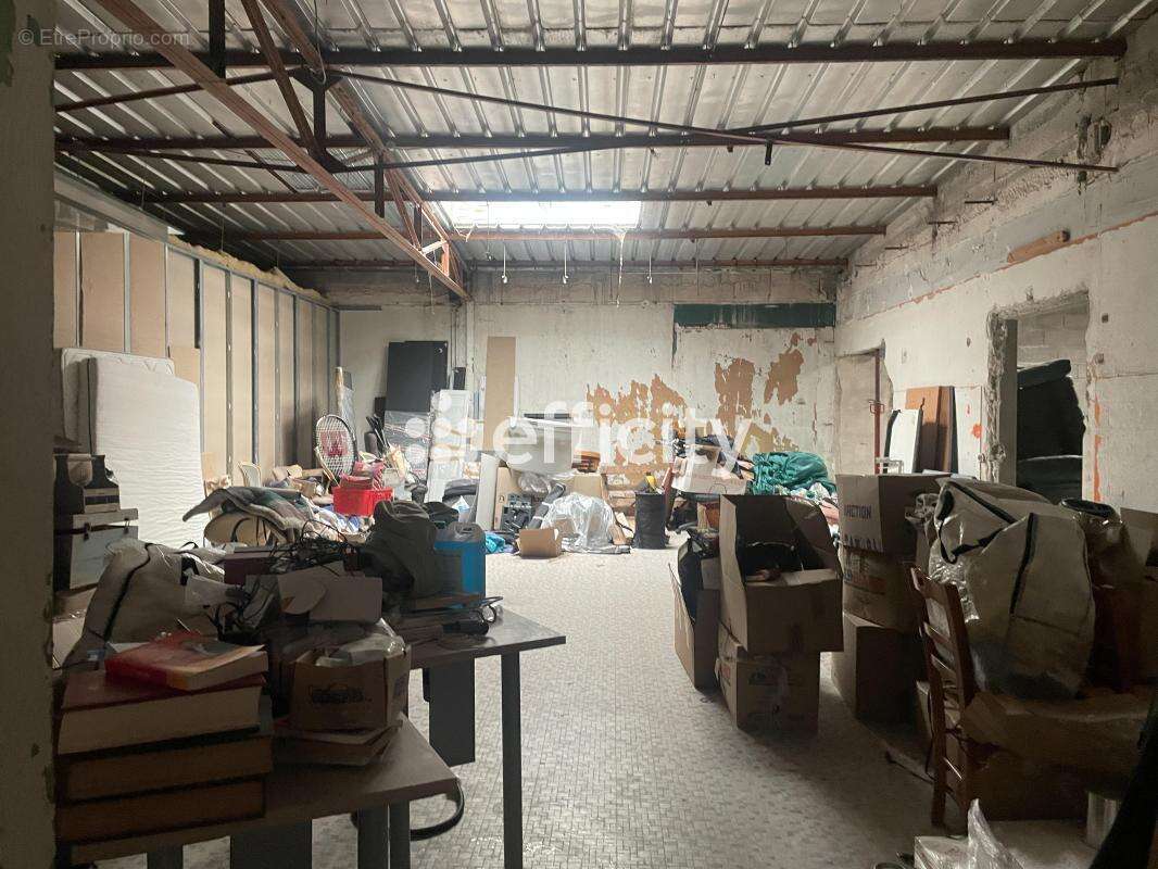 Local commercial - photo 4