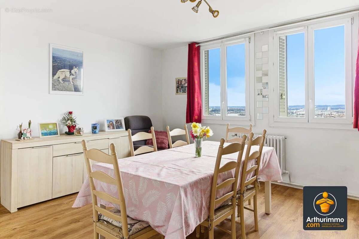 Appartement à LA MULATIERE