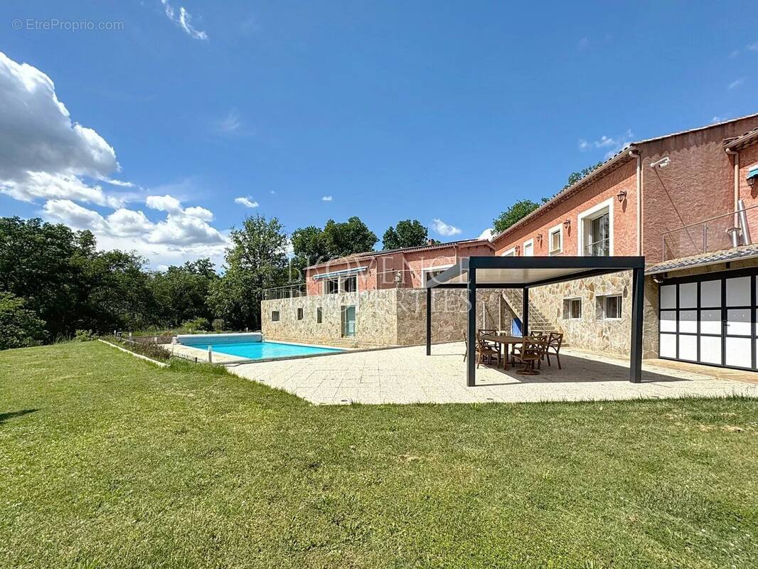 Maison à CHATEAUVERT