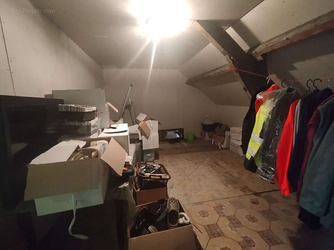 Maison à ORIGNY-SAINTE-BENOITE