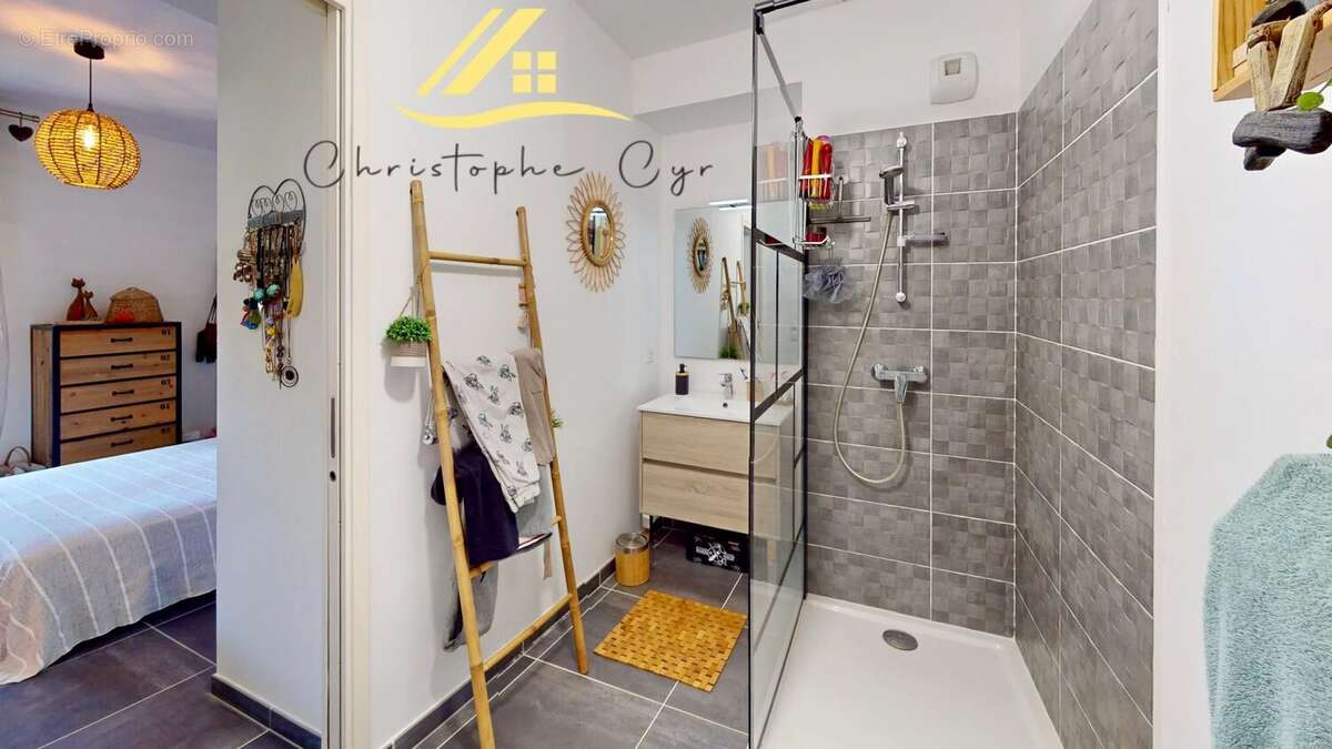 Appartement à FREJUS