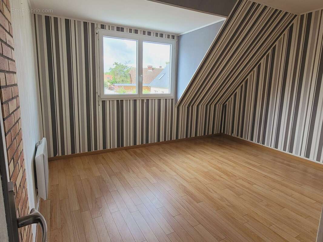 Achetez une maison avec 3 chambres au Vaudreuil - Maison à LE VAUDREUIL