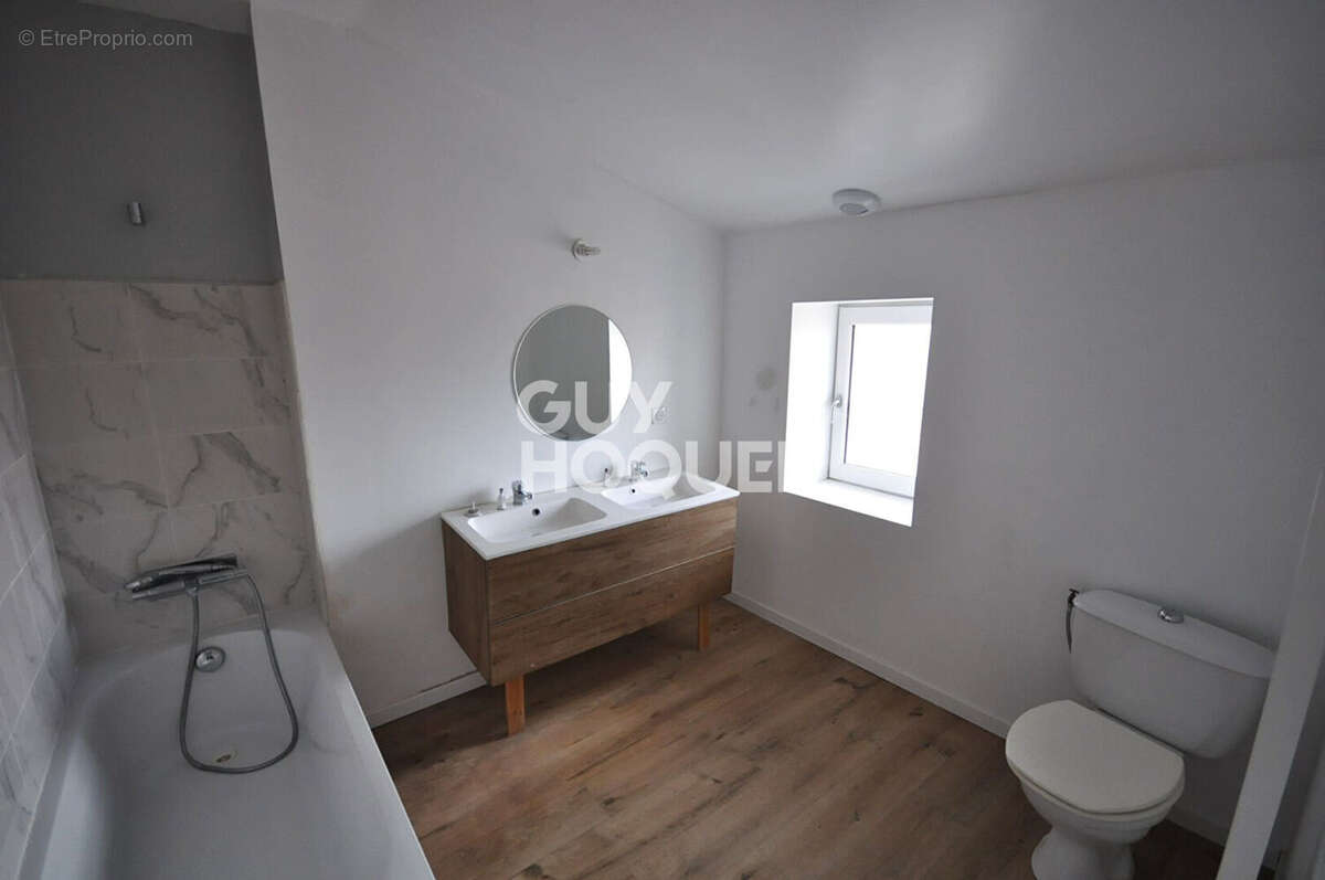 Appartement à SAINT-SYMPHORIEN-SUR-COISE