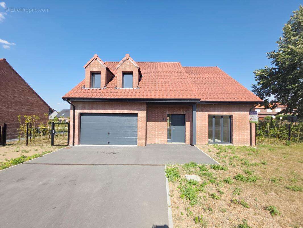 Maison 170 m² à Genech  - photo 13