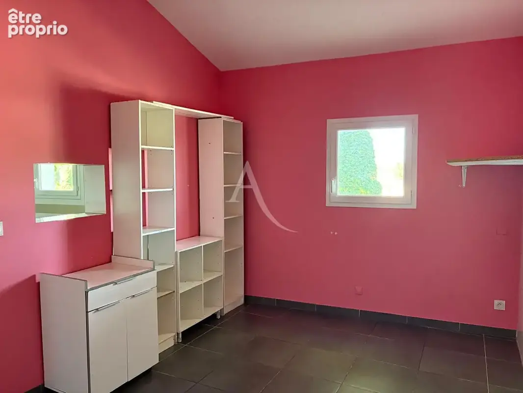 Vente murs 80m2 pour commerce pas de bail en cours terrasse axe principal vinon sur verdon - photo 5