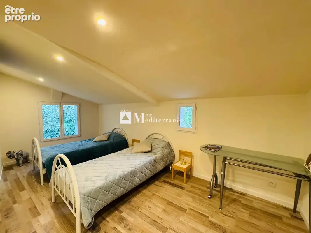 A vendre - maison 4 pieces de 185m2 avec un double garage de 45 m2 a grimaud - photo 11