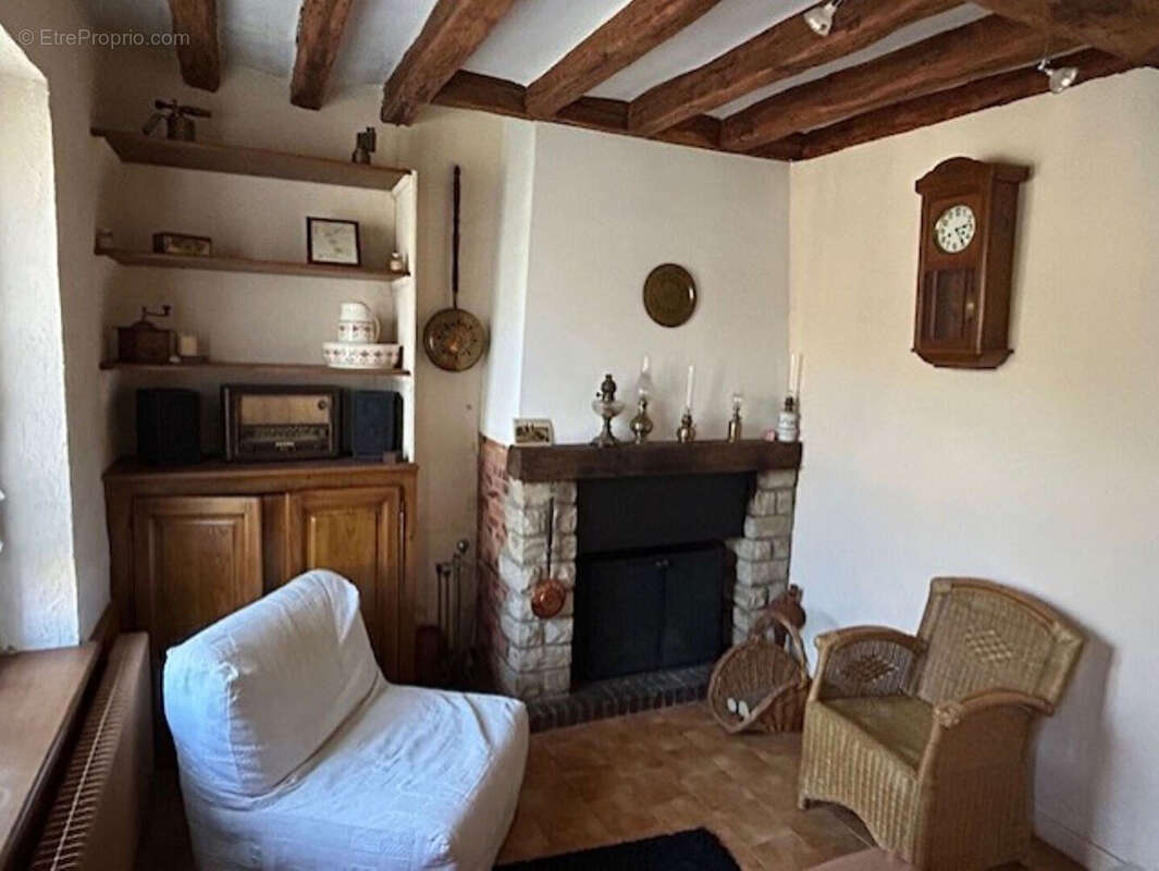 Maison à SAINT-MARTIN-DES-CHAMPS